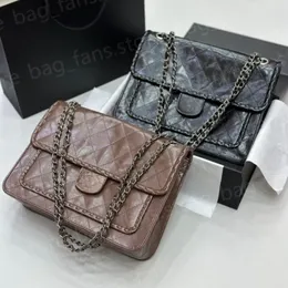 Designer Chain Flip Bags for Women with Oil Wax Leather Fashion Block Pack Christmas Gifts 25461