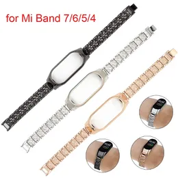 Cinturini per orologi Bling Band cinturino in metallo per Mi Band 7 6 5 4 Smartwatch cinturino da polso cinturino elegante per donna uomo sottile 231108