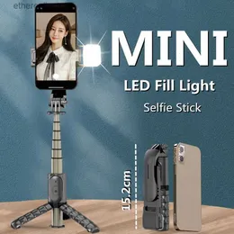 Selfie Monopods COOL DIER 152mm Mini Wireless selfie stick bluetooth selfie foldable tripod with fill light shutter remote For IOS Android Q231110