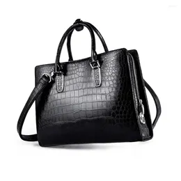 Evening Bags 2023 Leather Men's Bag Business Briefcase High-grade Shoulder Large Capacity Messenger In Luxury Handbags Bandolera Hombre