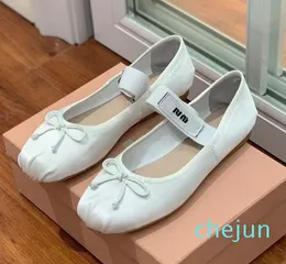 Ballet Dress Shoes Bowtie Cetim Mulheres Mocassins Paris Vintage Designer de Moda Clássico Salto Plano Confortável Sapato de Dança Ballet Flats