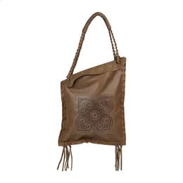 イブニングバッグAnnmouler Luxury Design Women Handbag Vintage本物のレザーショルダーバッグファッショントートバッグタッセル手作りボルソ231109