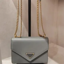 Womens Designer Beach Bag Wallet on Chain Luxury Hand Handbag Cosmetic Fashion Asced Printed Saffiano Counter Counter Bags Triangle XB006 E23