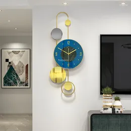الساعات الحائط البسيطة المعدنية الإبداعية المنزل الديكور غرفة المعيشة فن الموضة على مدار الساعة الشمال
