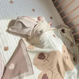 Cobertores Ins Malha Algodão Urso Bebê Cobertor Infantil Carrinho de Infância Almoço Pausa Capa Crianças Quilts