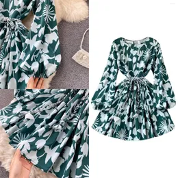 Casual Dresses Gentle Wind Floral Dress Femininity Midjelsamling Show Thin Retro Break First Love Sweet Fairy kjol