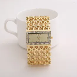 Наручные часы, женские модные часы, легкие роскошные кварцевые часы с квадратными бриллиантами, женский золотой браслет из нержавеющей стали