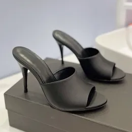 Terlik en kaliteli marka yüksek topuk sandalet gerçek deri seksi ince moda yaz bayanlar ayakkabı zapatillas de mujer