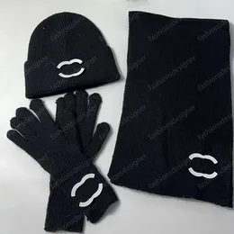 Berretto firmato da donna Sciarpa da uomo Sciarpa firmata da donna Sciarpa e guanti caldi in cashmere con cappello in tre pezzi Sciarpa e berretto firmati di tendenza francese