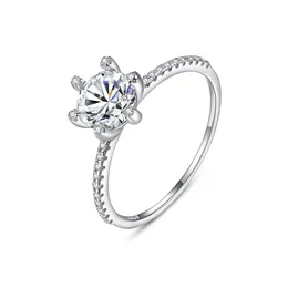 European Luxury Six Claw Moissanite Full Diamond Ring smycken Fashion Women