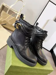 2024 مصممة نساء Wonderland Flat Ranger Combat Boots Metropolis Martin Onkle Calfskin Leather and Canvas Winter Winter Sneakers with Original Box 35-41