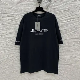 Luksusowy projektantka Kobiet T Shirt High Edition 2023 Letnia rodzina PS5 CO marki wydrukowana pary rękawowa T-shirt