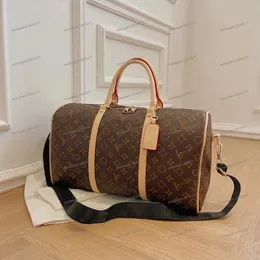 Designers de moda mulheres duffel sacos de luxo homens femininos sacos de viagem bolsas de couro grande capacidade holdall carry on bagagem durante a noite saco de fim de semana