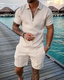 Herrspårar Herrpolo Set Mesh Print Streetwear Kort ärmsextlås Shorts Casual Two Piece Suit Solid Color Fashion 230410