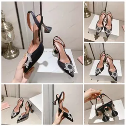 Designer di lusso Donna Sandali Italia Amina Muaddi Black Satin Begum Sling Heels Begum Crystal Spilla Slingback Décolleté donna Wine Cup Tacchi pantofole Scarpe 35--42 AAAKKK