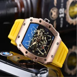 Orologio da uomo con data automatica di design scheletro di fiori Orologio da polso per il tempo libero con movimento al quarzo in gomma siliconica da uomo di moda di lusso241d