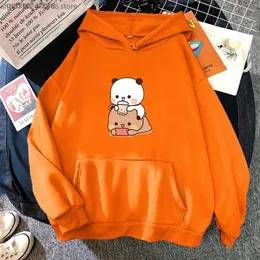 Herrtröjor tröjor Bubu tittar på dudu medan han spelar spel hoodie söt panda björn tecknad tröjor kvinnor roliga tryck pullover pocket kawaii q231110