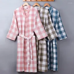 Restas de algodão de roupas de sono feminino Rúsulas de algodão duplo Double Deck gaze Kimono Nightgown Loose Tamanho grande Vestido de banheira em casa