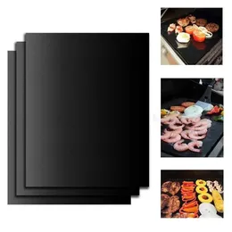 Accessoires de BBQ Tapis de gril Tapis de barbecue antiadhésifs durables 40 * 33 cm tapis de table en silicone Feuilles de cuisson Four à micro-ondes Outil de rôtissage extérieur pour la fête