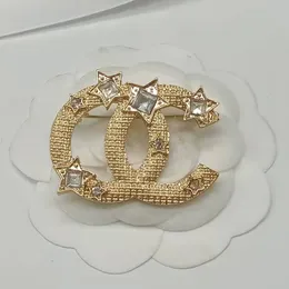 Luxury Brand Designer Letter Brooches Fashion Pin Pearl Brooches Crystal Jewelry Wedding Gift 20 Style High Quality Accessories