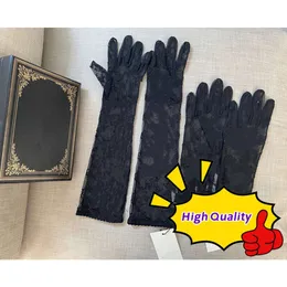 Schwarze Tüll-Handschuhe für Damen, Designer-Damen-Buchstaben-Druck, bestickte Spitze, Fahren, fünf Finger-Handschuhe, modische dünne Party-Handschuhe, 2 Größen, GU0L