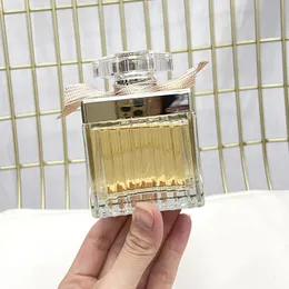 デザイナーの贅沢な香水女性のバラの香水eu de parfumフレグランス高品質の花柄のメモガラスボトルナチュラルスプレーedt 75ml 2.5floz高速配信