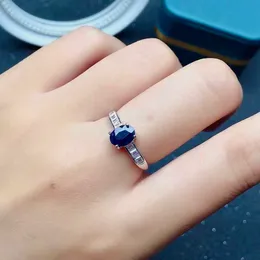 Pierścienie opaski Prosty Blk Sapphire Srebrny pierścień 0,7ct 6mm*7 mm naturalny blk szafirowy pierścień do codziennego noszenia prezent dla kobiety P230411
