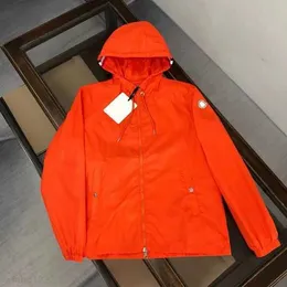 Monclairs Mens Jacke Hooded Jackets 여자 외부 웨터 수 놓은 배지 캐주얼 스트리트 코트 프랑스 고급 윈드 브레이커 선 보호 U1XKZ9DE