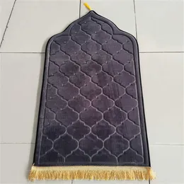 Carpet Soft Prayer Mat for Muslim Ramadan Nonslip Flannel Rugs Worship Paded Carpet Portable Embossed Floor Carpets Home Travel Rug Z0411