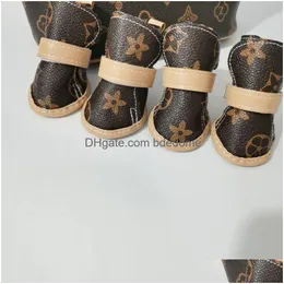 Hundebekleidung Hundebekleidung Designer-Schuhe mit verstellbaren Riemen, rutschfeste weiche Sohle, Welpenpfoten-Lederschutzstiefel für kleine und mittlere Größen Dhyqt