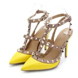 sandalo scarpe a spillo professionale con borchie scarpe a spillo sandali moda snello donne scarpe tacchi alti scarpe casual di lusso designer oro pantofole in pelle opaca