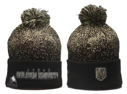 Herrmössor Vegas Golden Beanies Vancouver Beanie Hats Alla 32 lag stickade manschetterad pom randig sideline ull varm usa college sport stickad hockey cap för kvinnors A2