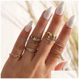 Pierścienie klastra 14pcs/Zestawy Uroki Złote Kolor Zestawy pierścienia dla kobiet Wykwintne błyszczące krystaliczne kamienie biżuterii Akcesoria Dhgarden Dhyyb