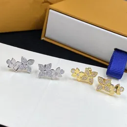 2023 nuove donne moda borchie gioielli oro / argento doppio fiore orecchini principessa dolce diamante Ins popolare stud fiori matrimonio orecchino regalo