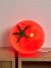 Tischlampen Nordic Kreative Rote Tomate Harz LED Schreibtischlampe Wohnzimmer Deco Ornamente Esszimmer Bar Schlafzimmer Nachttisch Studie Geschenk Licht