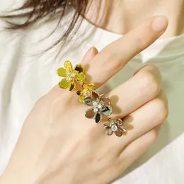 Fyra Leaf Clover Ring Natural Shell Gemstone Gold Plated 18k för Woman Designer T0p Quality Diamond Official Reproduktion Europeiska storlek Premiumgåvor 004