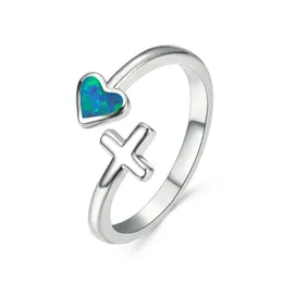 Bröllopsringar söta kvinnliga blå opal stenring klassisk silverfärg tunt hjärta kors justerbart engagemang för kvinnor