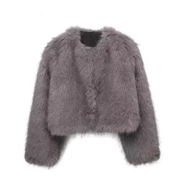 Winter Elegant Woman Artificial Fur Effect Short Jacket Coats Female O-Neck Vintage Long Sleeve Loose Streetwear Top