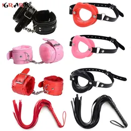 Giocattoli per adulti Manette sexy in morbida pelliccia Giochi di ruolo Oggetti di scena BDSM Restrizioni Attrezzature Bondage Gear Sesso per coppie Donne Accessori esotici 230411