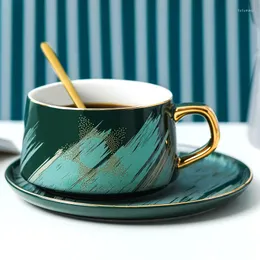 Xícaras pires de luxo nórdico copo de café moderno conjunto de pires decoração de criatividade canecas canecas canecas de porcelana