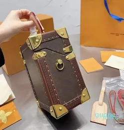 Yeni klasik takı sert kutu gövde çantaları çanta markası eski çiçek gerçek deri omuz çanta tasarımcısı kadınlar depolama crossbody çanta totes