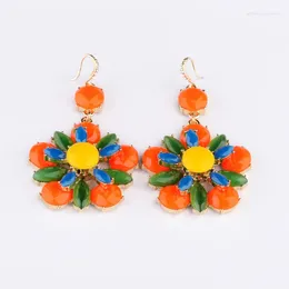 Pendientes de tuerca, precio a granel, flor acrílica colorida pendiente de Color caramelo para niñas, joyería de moda al por mayor