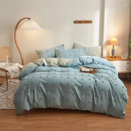 Bedding Sets EGW 3D Set Polyester Fiber Duvet Cover Flat Sheet Clipping Carving Home Linen Textile Pillowcase Year Gift 2023