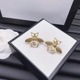 Luxury Insect Bee Stud Designer Women Hoop Earrings Stud Alphabet EarringsJewelry Box Set Valentine's Day Gift Engagement