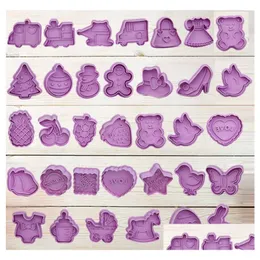 48 Style 1Setis4PCS 3D Plastic PP Christmas Cutter Spring Pressing Mod Cake Decorating Tools Biscuits Mold Drop Delivery Dhwjr