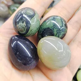 Dekorativa figurer 22 30mm 1 st natursten påskfärgad äggform Hemdekoration Reiki Healing Crystals Ornament Polished Gems DIY