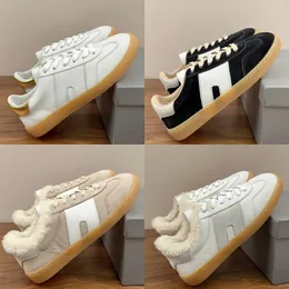 Scarpe da corsa in lana di agnello scarpe firmate vintage da donna sneakers da uomo in pelle comode scarpe da tennis antiscivolo scarpe da skate basse da esterno scarpe casual calde invernali