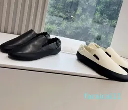 Tasarımcı Ayakkabı Tech Loafer Lüks Kadınlar Deri Düz Alt Bale Ayakkabı Retro Koyun Dinini Günlük Çıplak Ayakkabılar