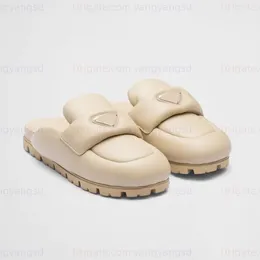 Designersandaler Tofflor Mjuk vadderad nappa Läder Slides Sandaler flip flops sliders platåskor mode sommar flickor sandaler monolit sandaler tofflor skor