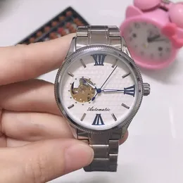 Omeg Wristwatches for Men 2023 Novos relógios masculinos 40mm Três pontos Automático relógio mecânico de topo de luxo strap masculino Moda